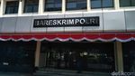 Foto: Tangan Diborgol, Trio Bos First Travel Diperiksa Bareskrim