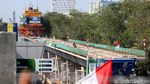 Foto: Top! Beton Jalur LRT Sudah Membelah Kelapa Gading