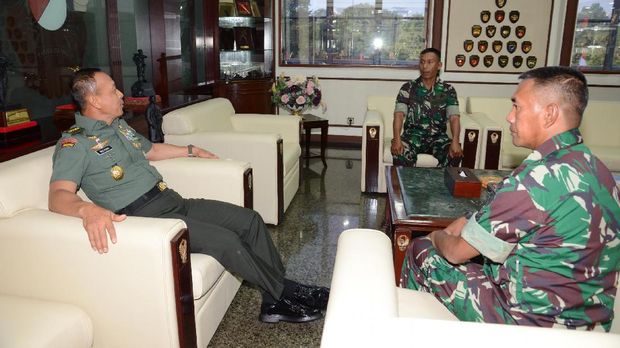 Alhamdulillah, Serka Darwis Dapat Motor dan Piagam dari KSAD