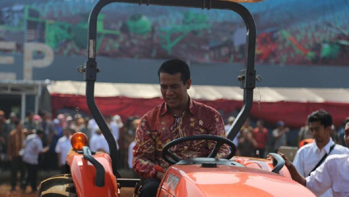 Ke Karawang, Mentan Beberkan Cara Hindari Paceklik