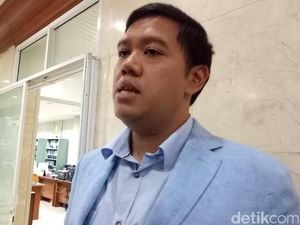 Anggota DPR Minta TNI Bebaskan 1.300 Warga Papua yang Disandera