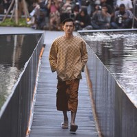 Desainer Edward Hutabarat mengadakan Pameran dan fashion show yang bertajuk Tangan Tangan Renta Lurik Indonesia, yang bertempat di Plataran Ramayana, Hotel kempinski, Jakarta Pusat. [Foto: Image Dynamics]
