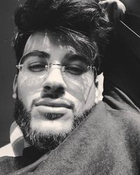 Pria Tampan Ini Viral Karena Seperti Gabungan Zayn Malik dan Harry Potter