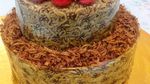Mau Ulang Tahun? Pesan Saja Cake dari Mie Instan yang Murah dan Enak Ini