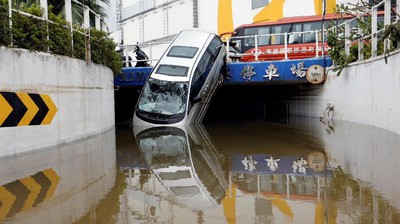 Topan Maut yang Porak-porandakan Macau