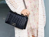 harga chanel boy