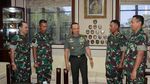 Foto: 2 Babinsa Viral Bertemu Jenderal