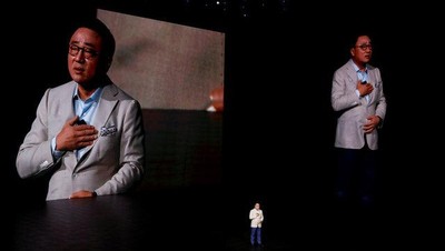 Momen Bos Samsung Minta Maaf dan Hadirkan Penebus Dosa