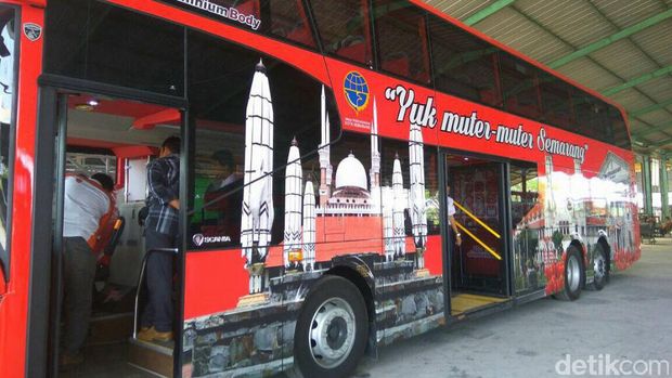 Bus Tingkat ini akan berkeliling lokasi wisata di Semarang.