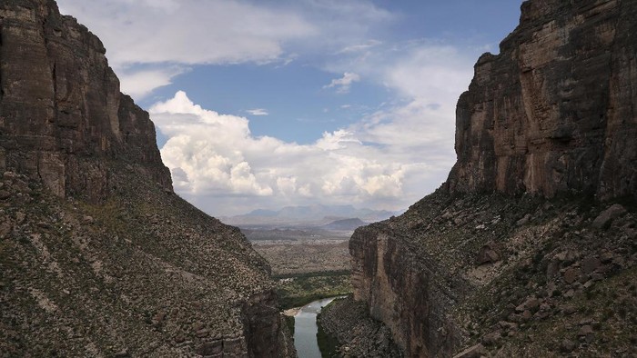 LAJITAS, TX - AUGUST 01:  The Rio Grande forms the U.S.-Mexico border while winding through the Santa Elena Pass in the Big Bend region on August 1, 2017 near Lajitas, Texas. Logistical challenges, such as the terrain of Big Bend in west Texas, are just some of the complications facing the construction of a border wall proposed by President Trump. (Photo by John Moore/Getty Images)