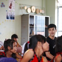 Senyum Si Tampan Siwon Choi. Foto: Instagram/ Siwon Choi