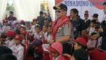 Kapolri Kunjungi Korban Sinabung