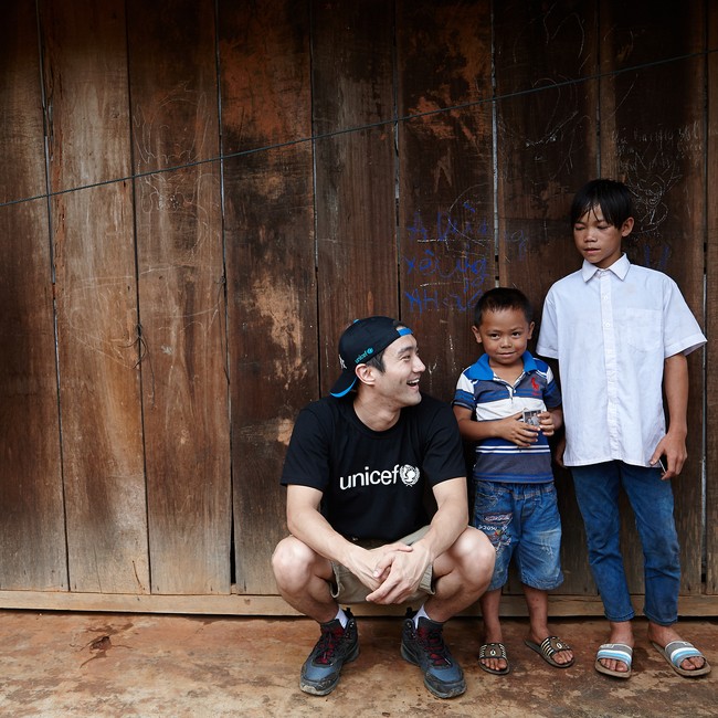 Melalui perjalanan ini, saya berharap bisa berinteraksi dengan anak-anak sebagai relawan dan berharap ini akan menjadi kesempatan bagi mereka untuk memiliki mimpi yang indah lewat musik, ujar Siwon, dikutip dari Soompi. Foto: Instagram/ Siwon Choi