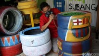 Ia telah menekuni usahanya selama 1 tahun terakhir.