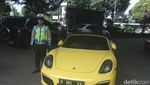 Ini Porsche Kuning Blokiran KPK yang Ditilang Polisi