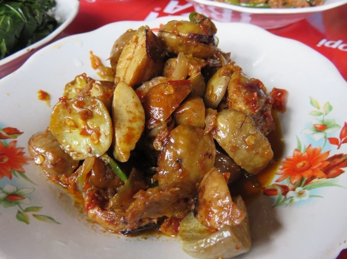 Aduh Sedapnya! Makan Nasi dengan Paduan Jengkol dan Petai Aduh Sedapnya! Makan Nasi dengan Paduan Jengkol dan Petai