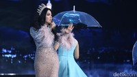 Namun ia menolak untuk memberikan komentar dengan alasan buru-buru. Pool/Hanif Hawari/detikFoto.