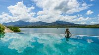Kolam renang infinity di Menjangan Dynasty Resort(Foto: Menjangan)