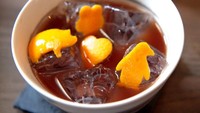 Terletak di San Fransisco, restoran Wildhawk memiliki menu cereal cocktails yang menarik. Bernama Breakfast Negroni, minuman ini dibuat dengan beefeater gin, plus Campari dan Gran Lusso Vermouth, yang diinfuskan sereal Cocoa Puffs, ditambahkan sedikit kue cokleat untuk rasa manisnya.