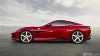 Nama Portofino diambil oleh Ferrari yang merujuk pada salah satu kota terindah di Italia. Kota Portofino di Italia terkenal dengan pelabuhan wisata yang menawan dan selama bertahun-tahun telah menjadi identik secara internasional dengan kesan keanggunan, sportiness dan kemewahan. Foto: Ferrari
