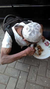 Simbol Toleransi di Warung Gratis Bagi Dhuafa