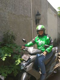 Driver GO JEK Wanita Pipit