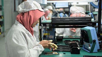 Untuk gender, baik lelaki dan wanita jumlahnya seimbang. (Foto: Vivo/teks:Josina)