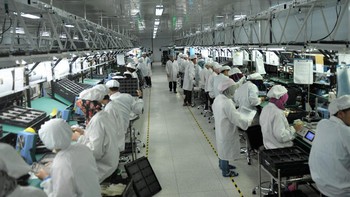Beberapa pengujiannya terdiri dari pengujian arus listrik, audio, kamera, wi-fi dan infrared, sampai frekuensi sinyal. (Foto: Vivo/teks:Josina)