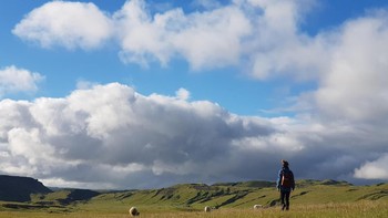 Diambil dari dua kamera Galaxy Note 8 yang salah satunya berlensa f/2.4. Foto: Samsung