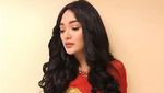 Lekuk Tubuh Zaskia Gotik