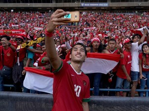 Batal Gabung Timnas, Ezra Walian Bertahan di Vietnam