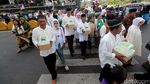Foto: Yuuk Intip Nikah Massal di PKB Mantu