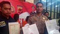 Kapolres Sukabumi AKBP M Syahduddi menjelaskan aksi sindikat ini terungkap setelah polisi menerima aduan penggunaan ijazah palsu dari seseorang berinisial YL, warga Kabupaten Sukabumi, Jawa Barat.