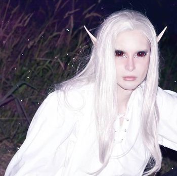 Pria Terobsesi Jadi Peri, Perawatan Rp 68 Juta Tiap Bulan Agar Kulit Pucat