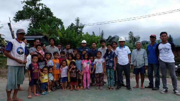 Warga Desa Tallubamba, Enrekang, Sulsel