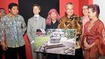 Melihat Danau Toba lewat Buku Fotografi