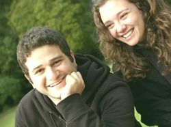 Kalau Ketemu di Jalan, Siapa Sangka Mereka Pasangan Super Kaya