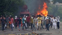 Kerusuhan juga terjadi di sejumlah distrik di negara bagian Punjab yang bertetangga dengan Haryana, juga di pinggiran ibu kota New Delhi yang berbatasan dengan Haryana. Foto: AFP