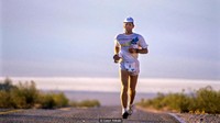 Marshall Ulrich, pelari maraton membocorkan lagu favoritnya saat berolahraga. Kebanyakan lagu-lagu dari Cat Stevens seperti The Wind dan Moonshadow. Foto: Instagram