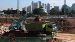 Indahnya Langit Biru di Atas Proyek Modernisasi Pasar Rumput