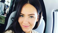 Berusia 30 tahun, Dee Devlin berasal dari Walkinstown, sebuah wilayah di Dublin, Irlandia. (Instagram @deedevlin1)