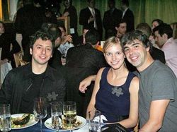 Kalau Ketemu di Jalan, Siapa Sangka Mereka Pasangan Super Kaya