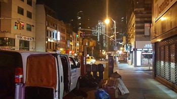 Hasil foto low light, sekitar pukul 10 malam. Foto: Achmad Rouzni Noor/detikinet