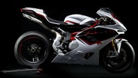 7. MV Agusta F4RR   Dengan menawarkan mesin terbaru dengan standar euro4, dan model terbaru yang akan diperkenalkan dengan mesin 4 silinder. Motor Italia ini diklaim bakal mampu menembus 201 tenaga kuda di rpm 13.600. Foto: Pool (visordown)