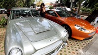 Mulai dari Aston Martin DB5 yang sangat ikonik, juga varian lain, V8 Vantage S, V8 Vantage N430, V12 Vantage S, DB9 GT, Vanquish, Vanquish Carbon Edition. Rapide, Rapide S hingga seri terbaru Aston Martin DB11.