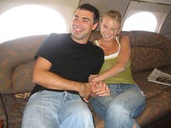 Kalau Ketemu di Jalan, Siapa Sangka Mereka Pasangan Super Kaya