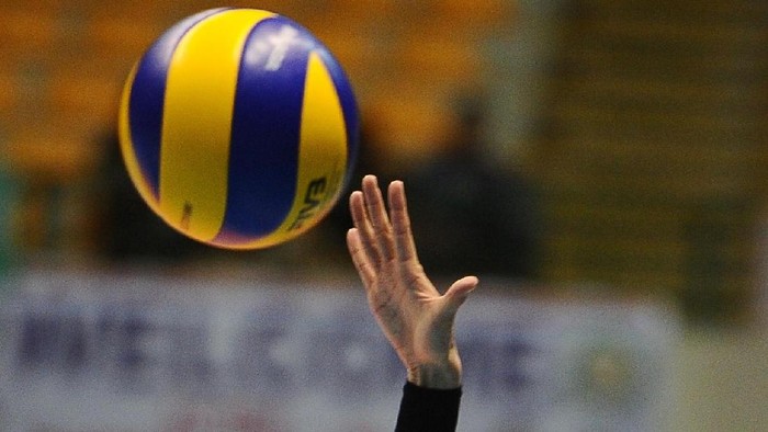 MANILA, PHILIPPINES - AUGUST 14:  Yurie Nabeya #11 of Japan spikes during the 19th Asian Senior Womens Volleyball Championship 2017 Classification match between Japan and Thailand at Alonte Sports Arena, Binan Laguna on August 14, 2017 in Manila, Philippines.  (Photo by Robertus Pudyanto/Getty Images)