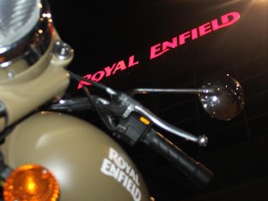 Royal Enfield Incar Penggemar Cafe Racer di Bali