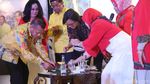 Menkeu Sri Mulyani Dapat Kejutan dari Golkar