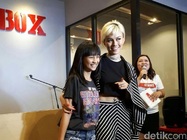 Yuk, Intip Suasana dan Menu di Resto Manado Milik Agnez Mo!